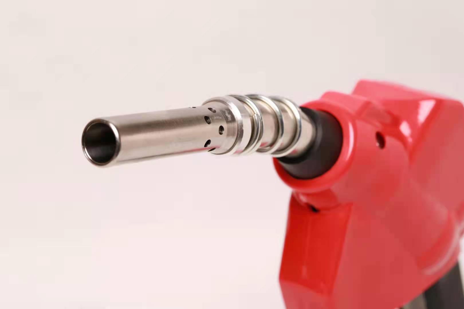 17/16" red oil nozzle for fueling diesel